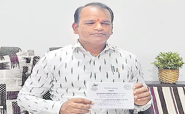 Ghatkesar MPP Enugu Sudharshan Reddy Boycotts Cm KCR Local Bodies Meeting - Sakshi