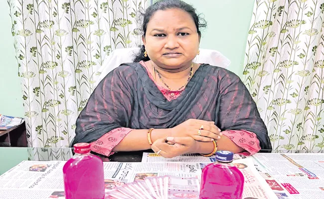 P Gannavaram MPDO Vijaya Under ACB Custody for bribery - Sakshi
