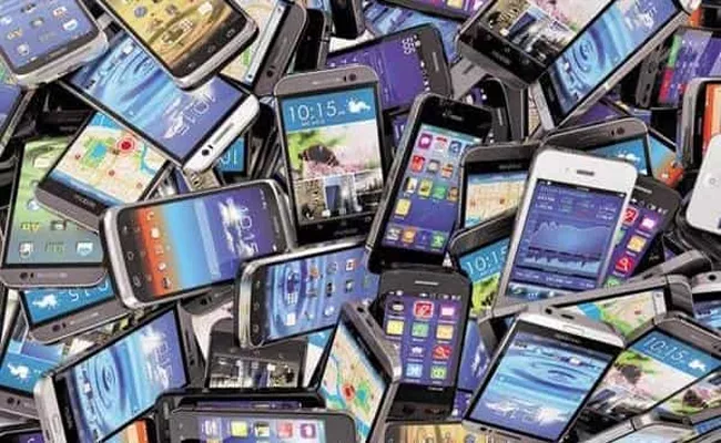 Chittoor police Recover Stolen Mobile Phones - Sakshi