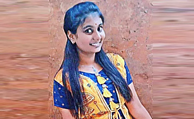 Girl Suicide after Failing NEET-UG exam in Tiruvallur Tamil Nadu - Sakshi