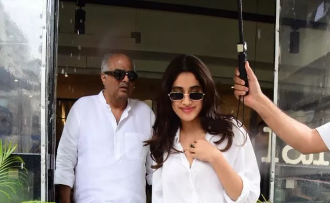 Dont compare My Daughter Janhvi with Sridevi Boney Kapoor At Mili trailer launch  - Sakshi