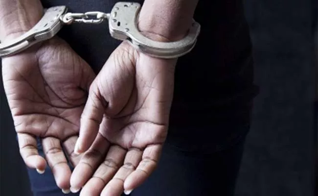Two Nigerians Arrested For Cheating Two Girls Through Social Media - Sakshi