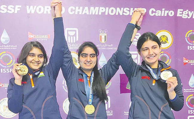 Indian Shooters Won Gold Medal In World Shotting Championship - Sakshi