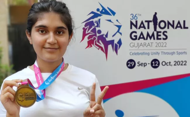 National Games 2022: Telangana Shooter Isha Singh Won Gold Says Its Special - Sakshi