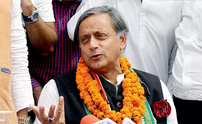 Shashi Tharoor Says Rahul Gandhi Told Me Must Run For President - Sakshi