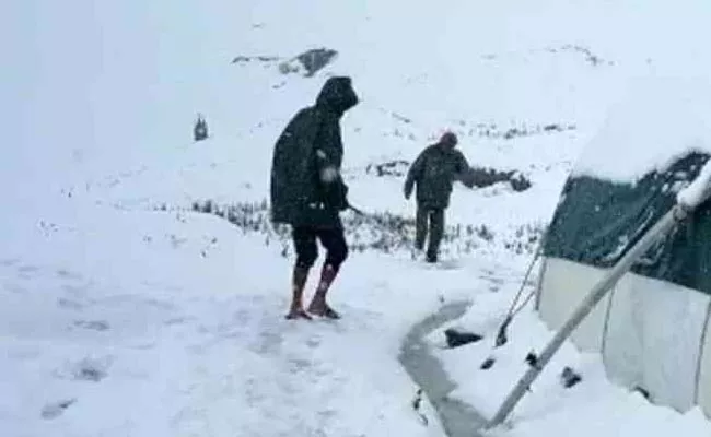 Nehru Mountaineering Institute  Trainees Trapped In Uttarakhand - Sakshi