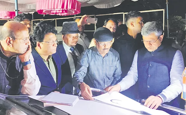 Railway Board Gives Nod Visakhapatnam Railway Zone - Sakshi