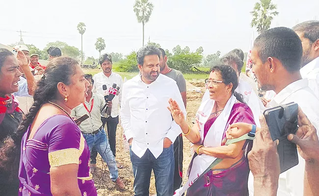 Janasena Party Leaders Over Action At Krishna District Pedana - Sakshi