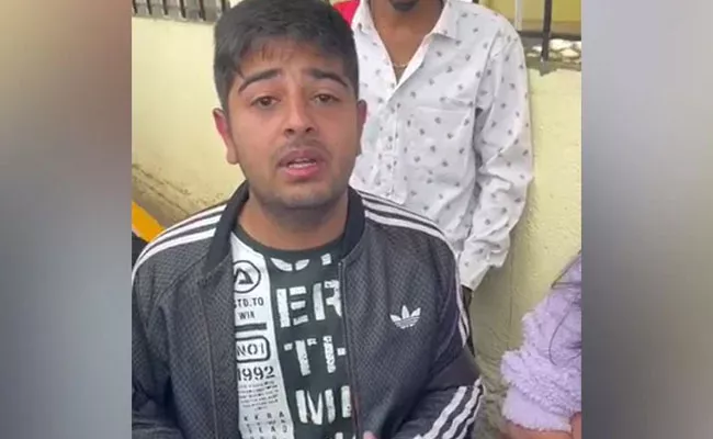 Bengaluru College Students Chant Pakistan Zindabad Suspended - Sakshi