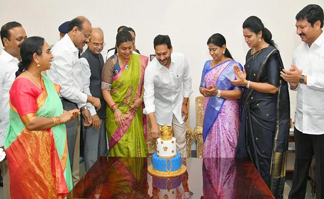 CM Jagan Birthday Celebrations At Tadepalli Camp Office - Sakshi