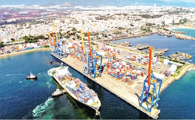 Visakhapatnam, Gangavaram Ports Creates record Exports - Sakshi