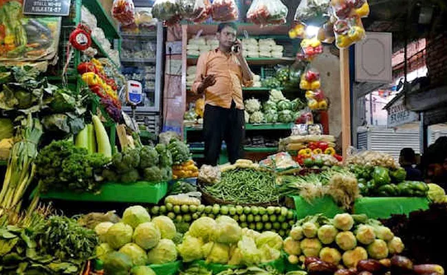 Retail Inflation Lowest In A Year Falls To 5.72 pc Nov IIP growth rebounds - Sakshi
