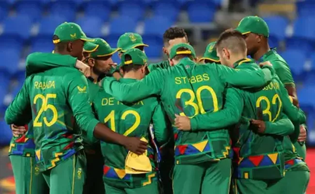 Rassie van der Dussen, Sisanda Magala return as South Africa announce ODI squad - Sakshi