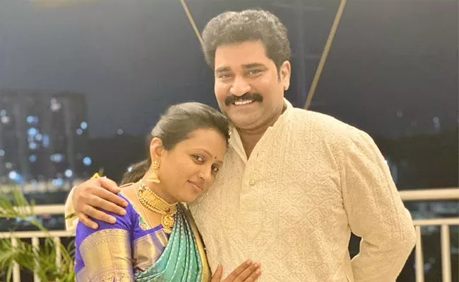 Anchor Suma Kanakala Marriage Anniversery Goes Viral On Social Media - Sakshi