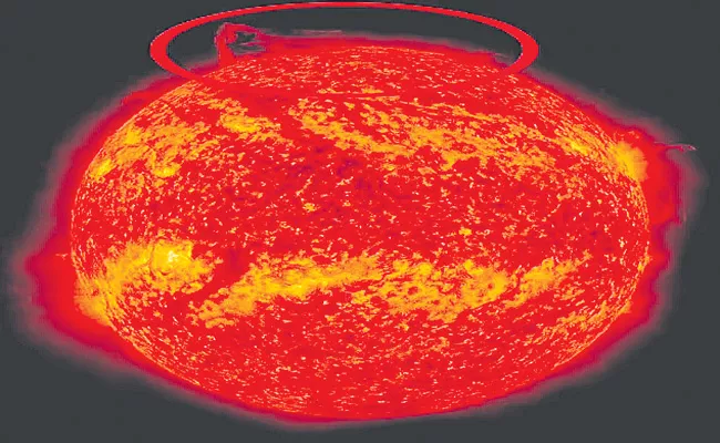 Strange unprecedented vortex spotted around the sun north pole - Sakshi