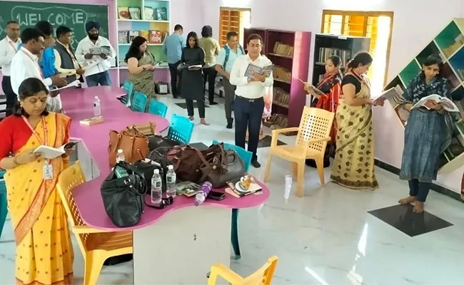 Delhi SCERT Team Visit AP Praises Education And Welfare Methods - Sakshi