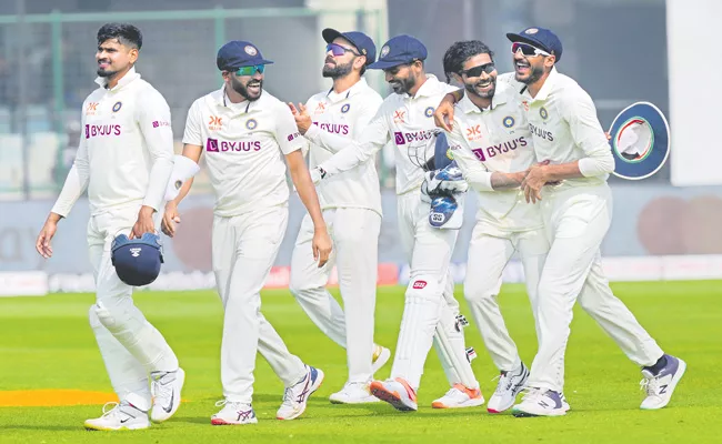 Border-Gavaskar Trophy, India Vs Australia 2nd Test Day 3: India wins by 6 wickets - Sakshi