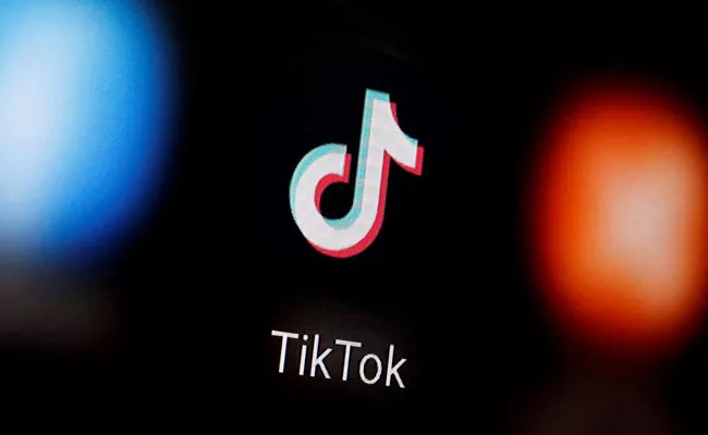 TikTok banned on all Canadia government mobile devices - Sakshi