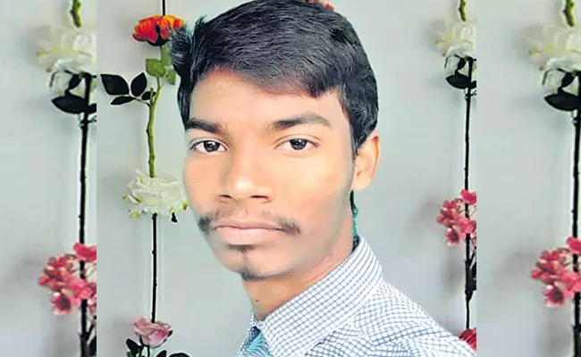 Degree student commits suicide - Sakshi