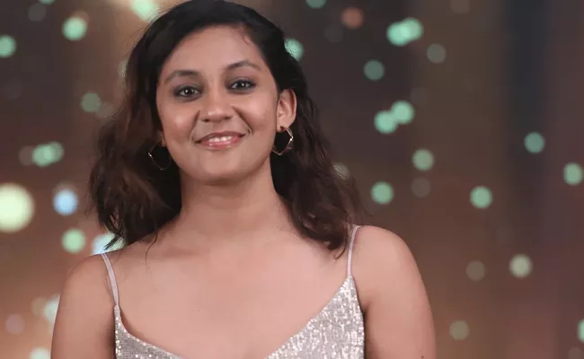Malayalam Singiner Arya Dayal First Time Singing Telugu Song - Sakshi