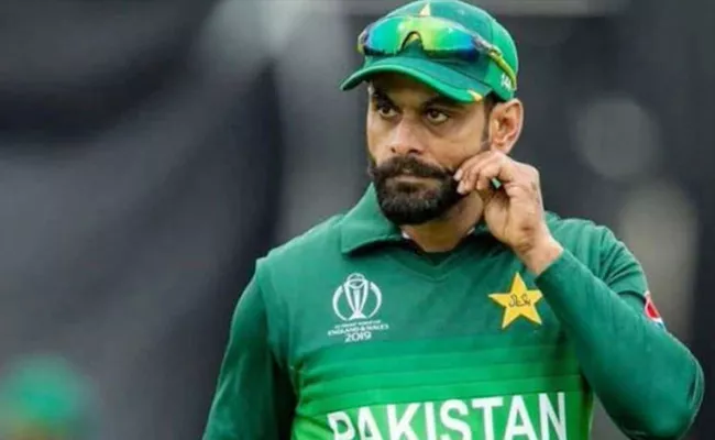 Thieves Loot INR 16 Lakhs From Pakistan Cricketer Mohammad Hafeez House - Sakshi