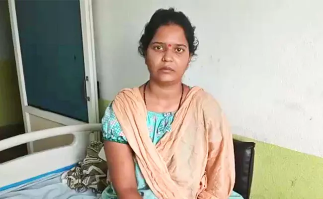 Doctors Leaves Cloth Inside Woman Stomach In Jagtial District - Sakshi