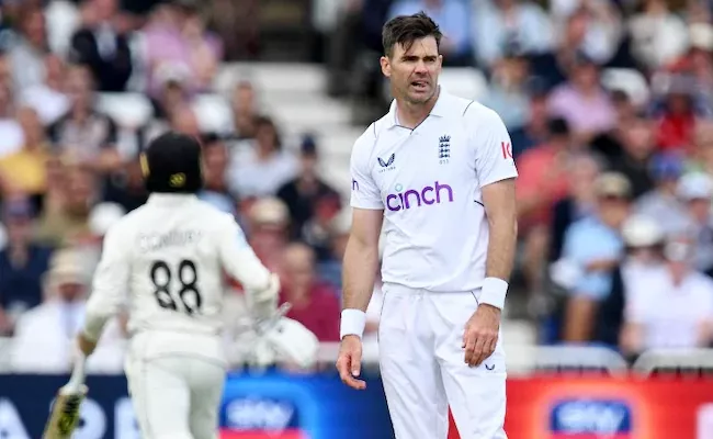 Blow To England James Anderson Suffers Groin Injury Ahead Of Ashes - Sakshi