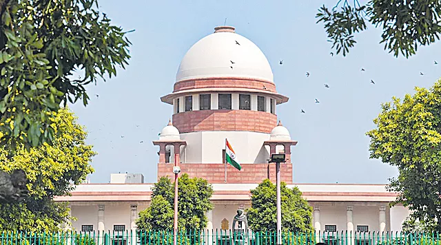 Supreme Court Of India On Housing Lands To Poor People In Amaravati - Sakshi