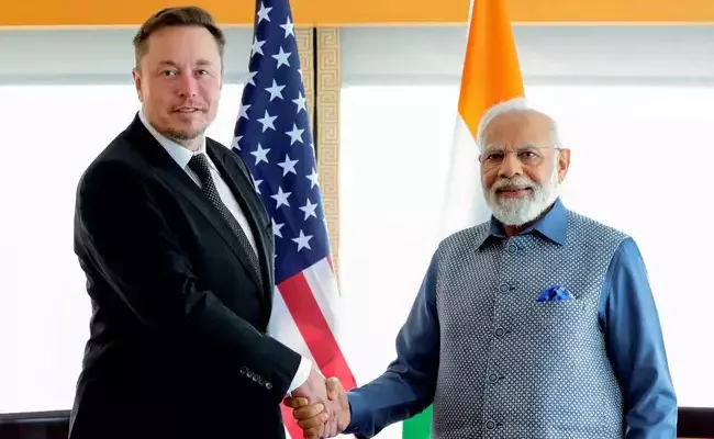 Elon Musk Meets Pm Modi, Discuss Tesla, Starlink India Plans - Sakshi