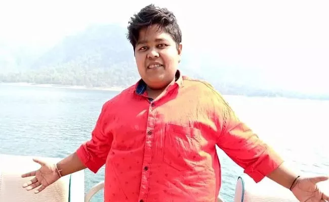 Comedian Devraj Patel Dies In Chhattisgarh Road Accident - Sakshi