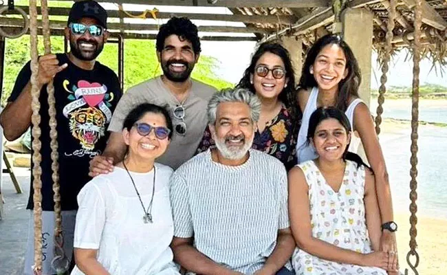Director Rajamouli Family Holiday Pics Viral - Sakshi