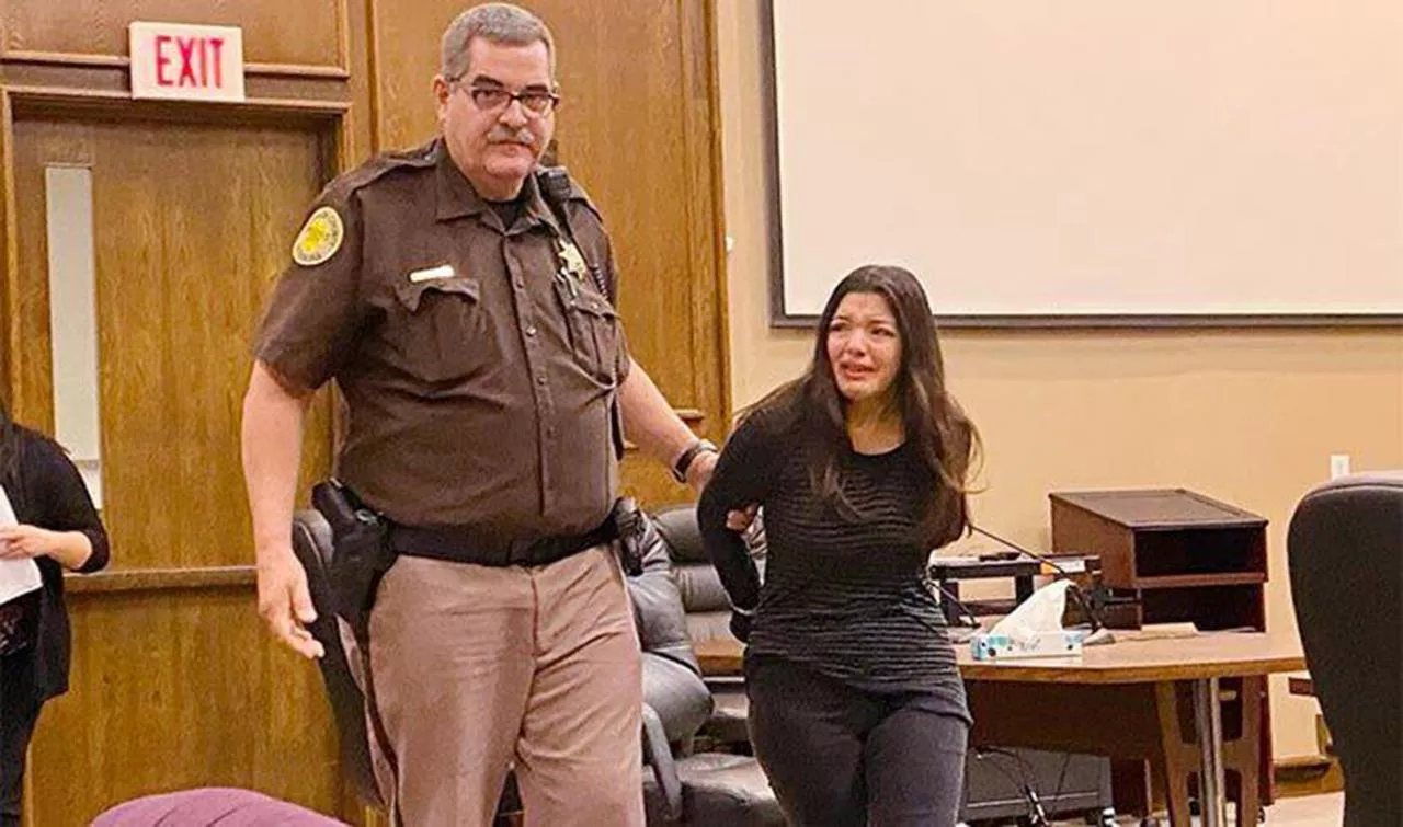 Nebraska Teen Jailed For Illegal Abortion - Sakshi