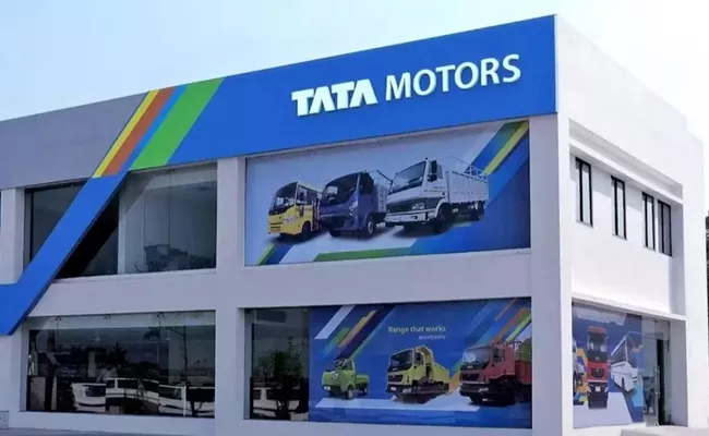 Tata Motors Q1 Results swings back into profit of Rs 3301 crore - Sakshi
