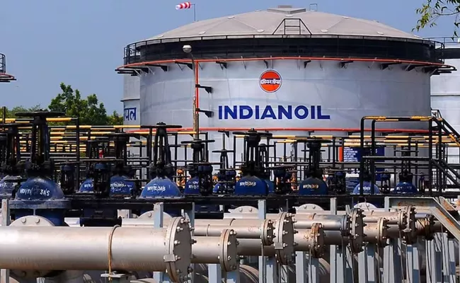 Indian Oil Corporation standalone net profit  Rs 13750 crore q1 - Sakshi