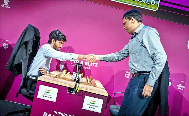 Teenaged Grandmaster Dommaraju Gukesh defeats idol Viswanathan Anand - Sakshi