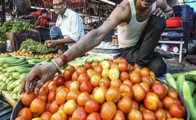 Retail Inflation in India raises 15 month high - Sakshi