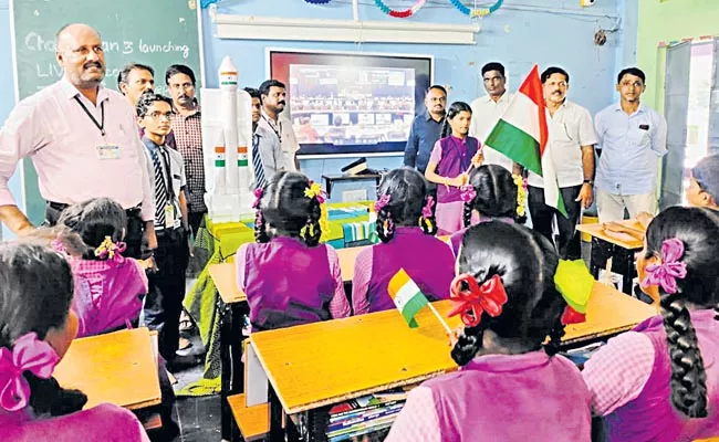 Live broadcast on IFP screens in government schools - Sakshi