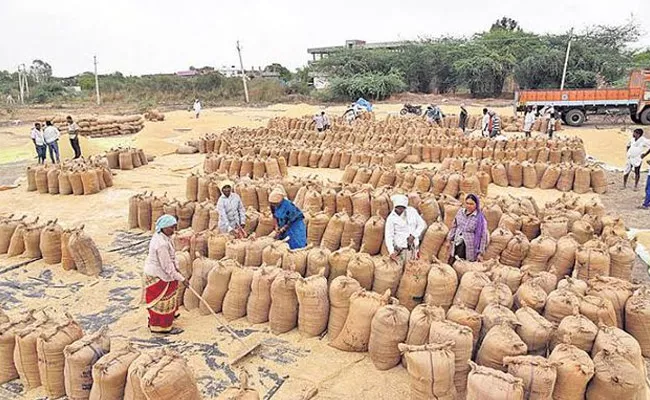 Collection of Kharif grain from the end of October - Sakshi