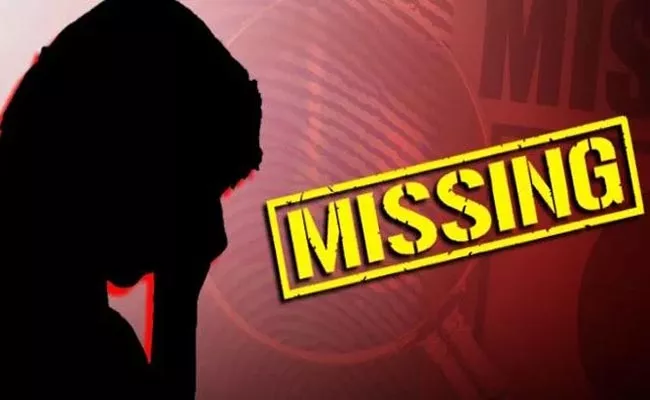 Three Girl Students Are Missing In Jangaon District - Sakshi