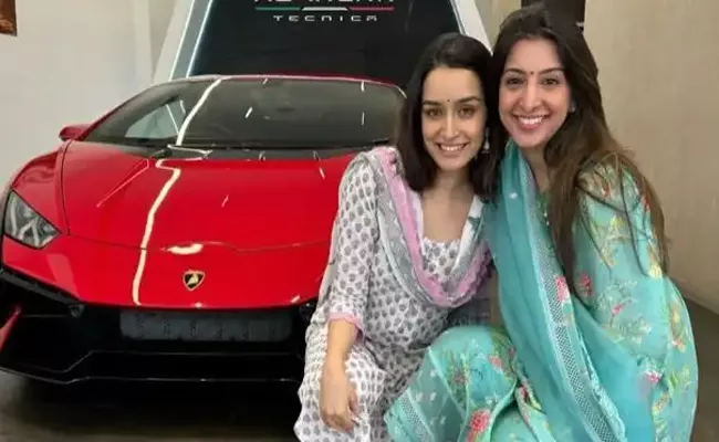 Shraddha Kapoor Buys A Lamborghini Huracan Tecnica on Dussehra - Sakshi