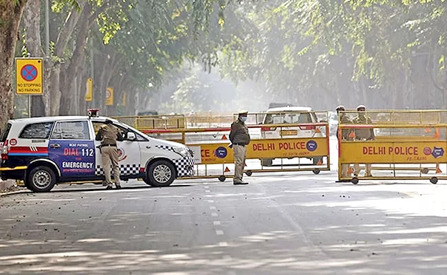 Delhi Mumbai On High Alert After Serial Blasts In Kerala - Sakshi