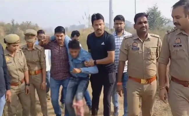 Delivery boy arrested in physical assault case after gunfight - Sakshi