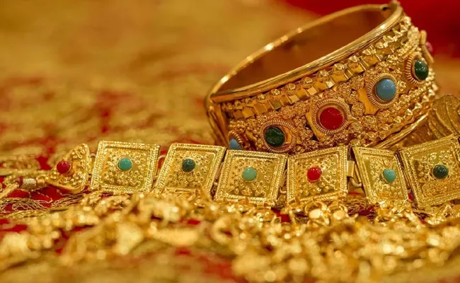 Gold demand in india rises 10pc in September on softer prices - Sakshi