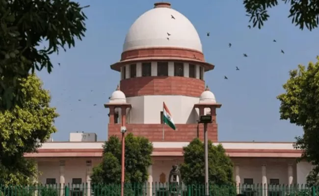 Supreme Court again flags centre sitting on collegium recommendations - Sakshi