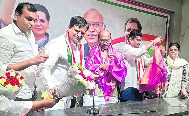 Damodar Reddy Joing Congress In Telangana - Sakshi