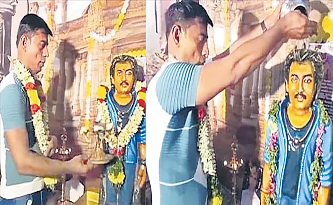 Rajinikanth Fan Builds A Temple For The Superstar In Madurai - Sakshi