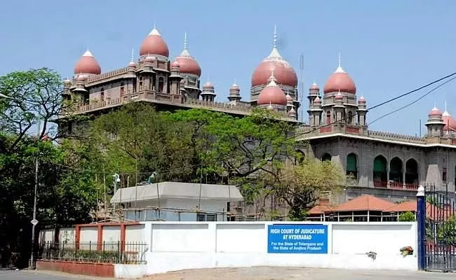 High Court On Decide on Revoking Suspension Of Tourism MD Manohar - Sakshi