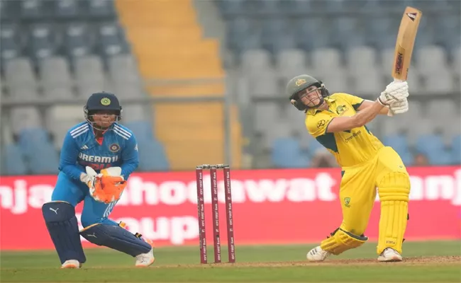 INDW VS AUSW 3rd ODI: Australia Scored 338 Runs For Loss Of 7 Wickets - Sakshi