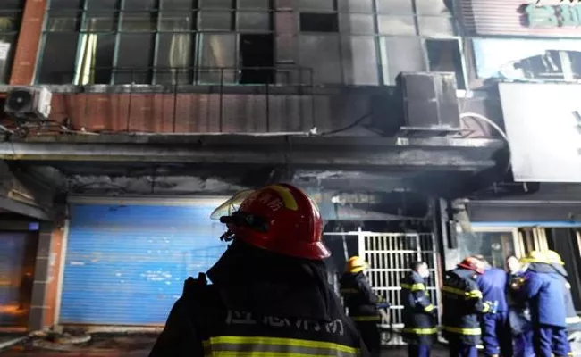 Shop fire in China Jiangxi province kills 39 - Sakshi