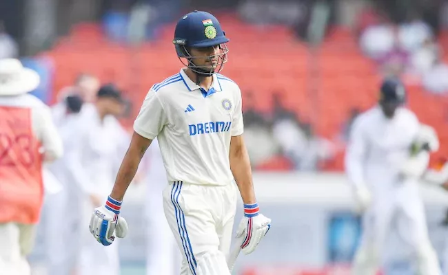 Ind vs Eng 1st Test: Ye Sikhna Padega Kumble Points Out Flaw In Gill Batting - Sakshi